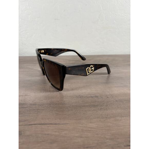 Dolce & Gabbana Crossed Brown Tortoise Sunglasses Women\'s NEW in Box- Case Cloth main image 7